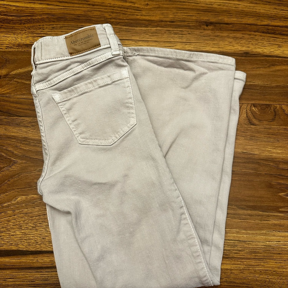 Abercrombie Kids Cream High Rise Jeans